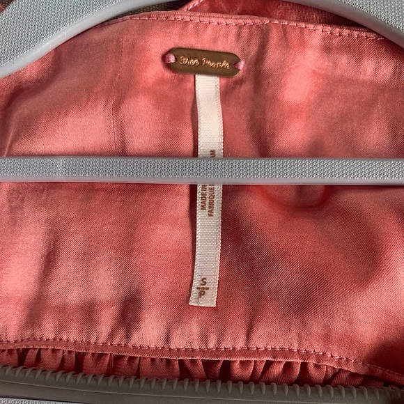 Free People Party Crasher Satin Top in Coral. Size Small. NWOT - Picture 6 of 6